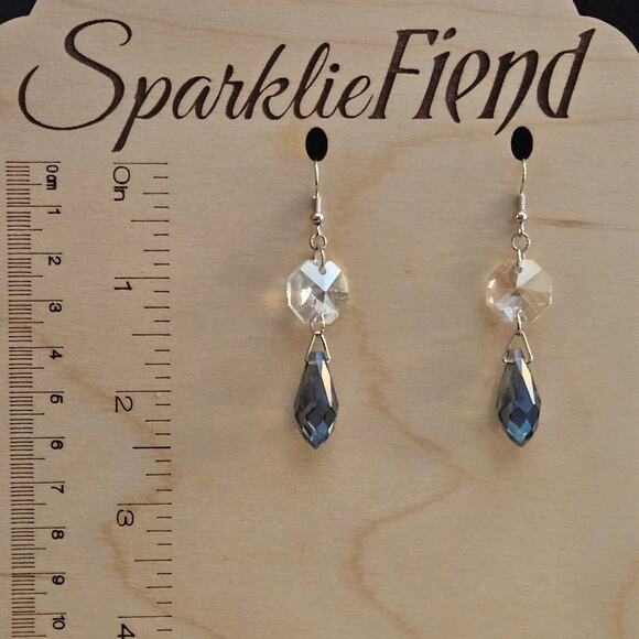 Clear octagon and blue teardrop faceted glass crystal earrings - Picture 1 of 1